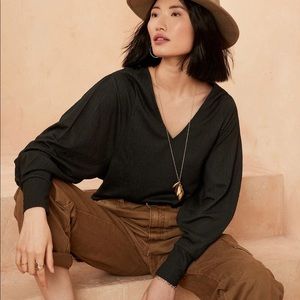 NWOT Never Worn Banana Republic Top size L